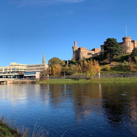 Crown Aros Beag, Ultra City Central 2 Bedroom Apartment With Free Parking Onsite Inverness Exterior photo