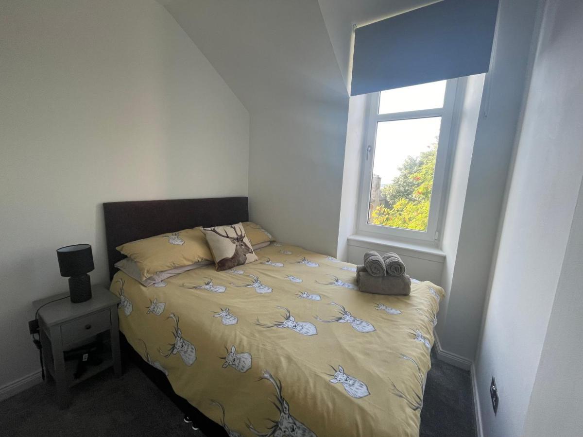 Crown Aros Beag, Ultra City Central 2 Bedroom Apartment With Free Parking Onsite Inverness Exterior photo